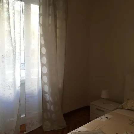 Roman Dreams 2 Apartment *