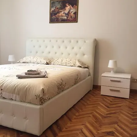 Roman Dreams 2 Apartment